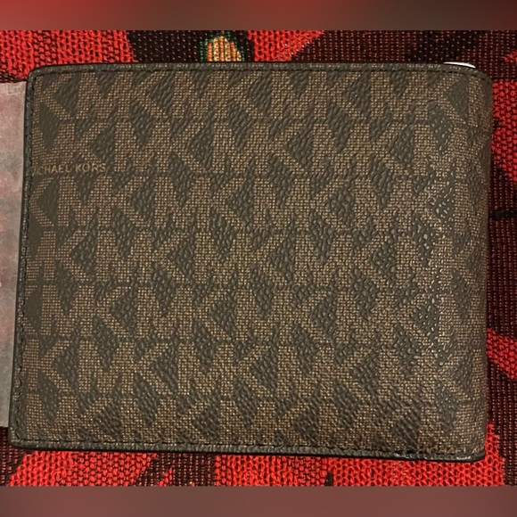 NWT MICHAEL KORS Men's Cooper Logo Billfold Wallet With Passcase. Brown/Black. - Picture 4 of 8
